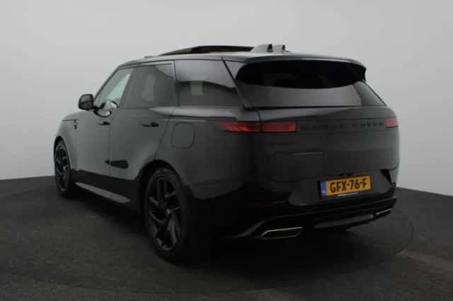 Land Rover Range Rover Sport (2024) thumbnail 3