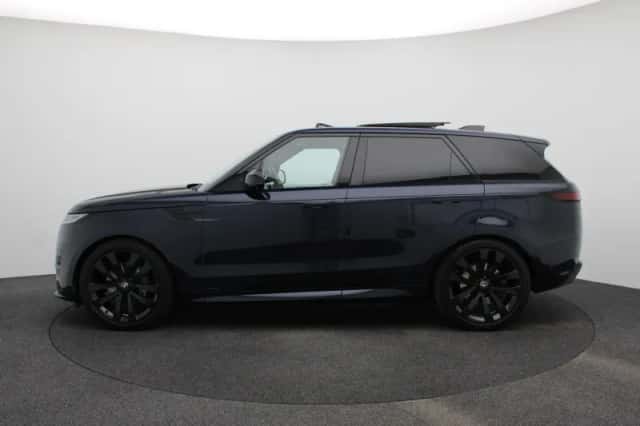 Land Rover Range Rover Sport (2024) thumbnail 4
