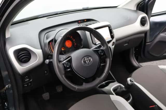 Toyota Aygo (2014) thumbnail 6