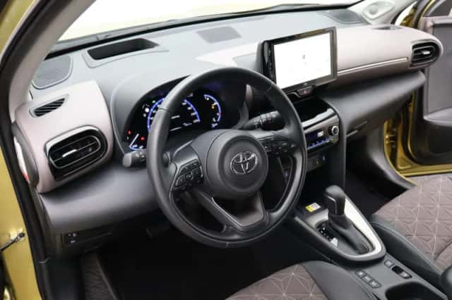 Toyota Yaris Cross (2022) thumbnail 5