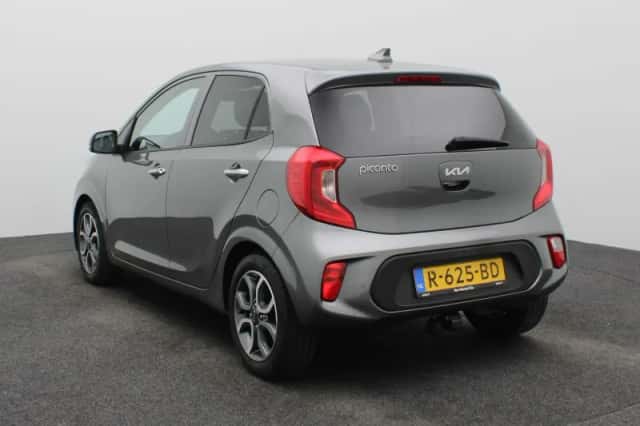 Kia Picanto (2022) thumbnail 4