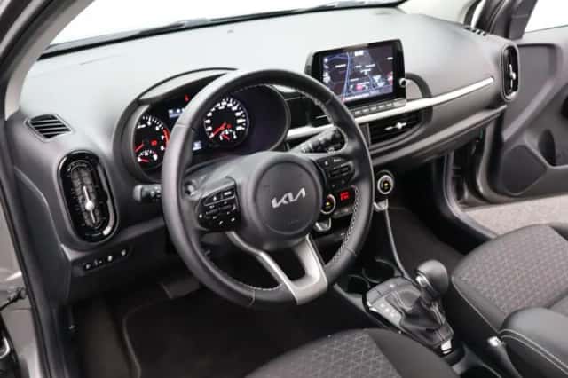 Kia Picanto (2022) thumbnail 5