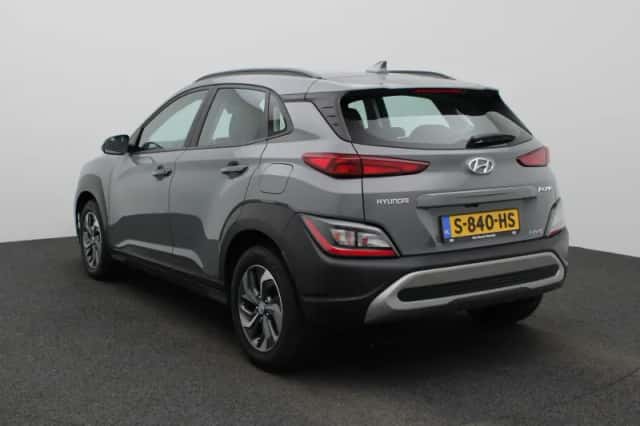 Hyundai Kona (2023) thumbnail 3