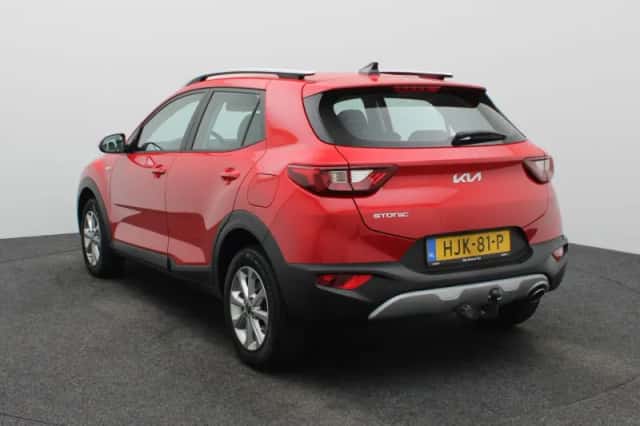 Kia Stonic (2025) thumbnail 2