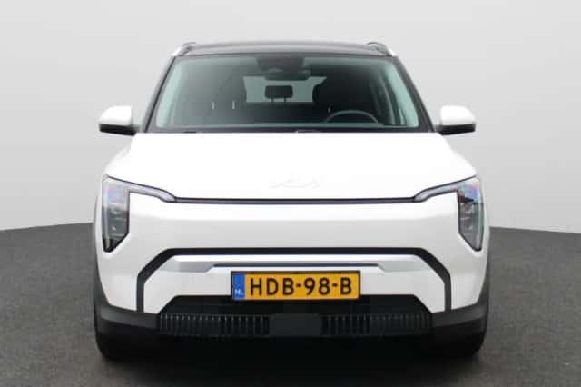 Kia EV3 (2025) thumbnail 3