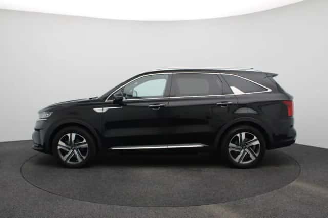 Kia Sorento (2021) thumbnail 4