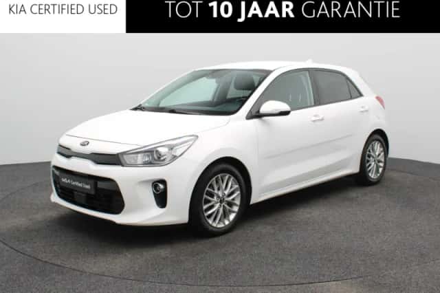 Kia Rio (2017) thumbnail 1