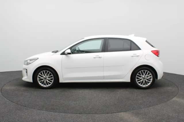 Kia Rio (2017) thumbnail 6