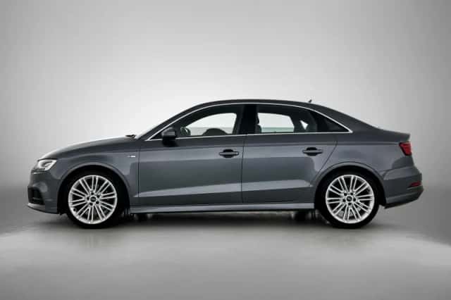 Audi A3 (2018) thumbnail 2