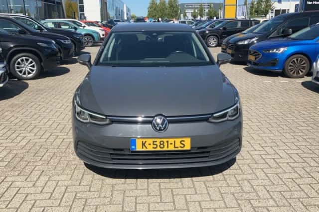 Volkswagen Golf (2021) thumbnail 6