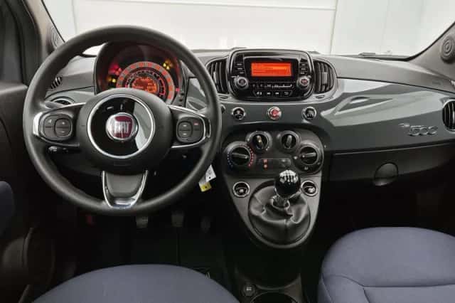 Fiat 500 (2021) thumbnail 4