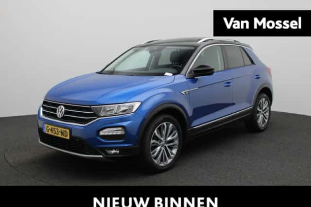Volkswagen T-Roc (2018) thumbnail 1