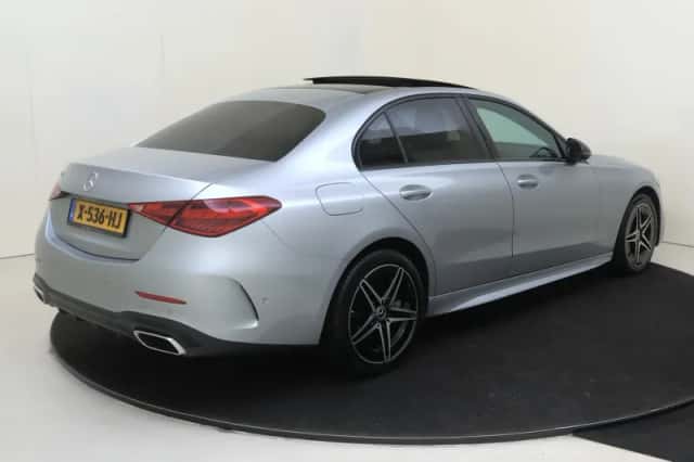 Mercedes-Benz C-Klasse (2023) thumbnail 4