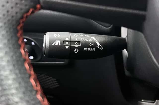 MG ZS EV (2022) thumbnail 6