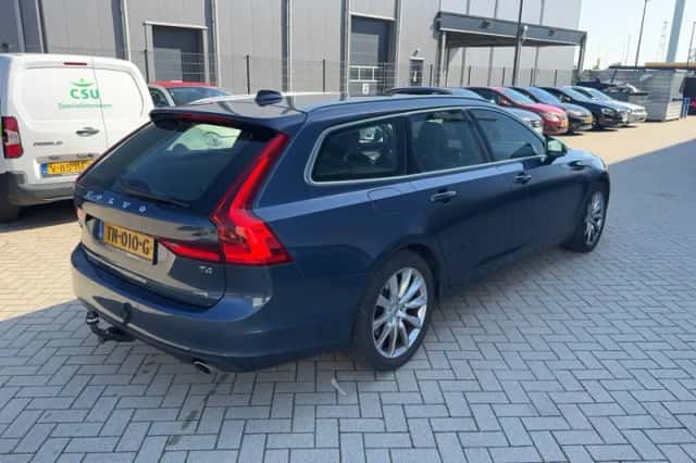 Volvo V90 (2018) thumbnail 5