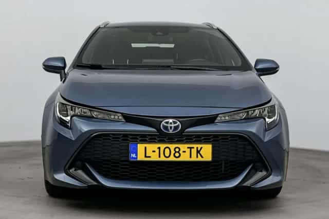 Toyota Corolla (2021) thumbnail 5