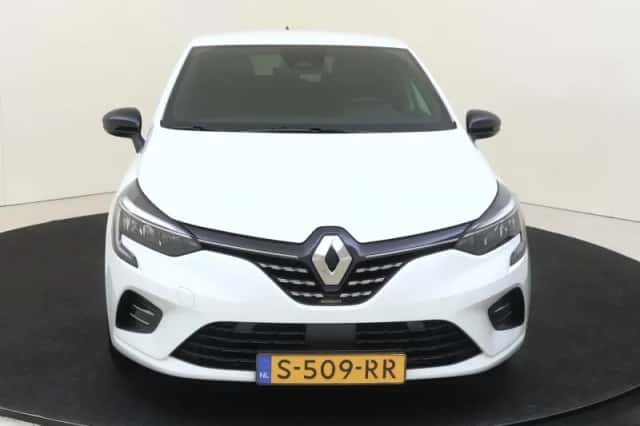 Renault Clio (2023) thumbnail 6