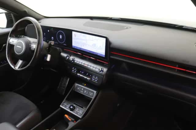 Hyundai Kona (2024) thumbnail 5