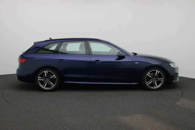 Audi A4 (2022) thumbnail 6