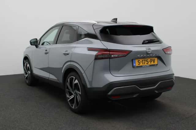 Nissan Qashqai (2023) thumbnail 2