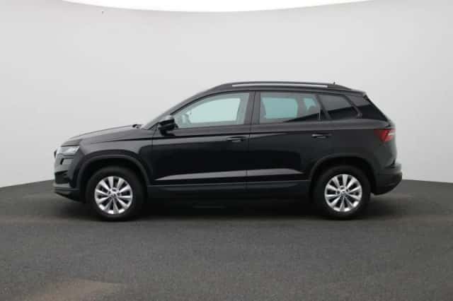 Škoda Karoq (2023) thumbnail 4