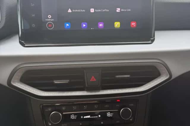 SEAT Arona (2023) thumbnail 6