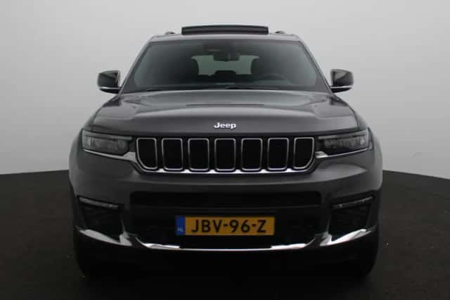 Jeep Grand Cherokee (2025) thumbnail 3