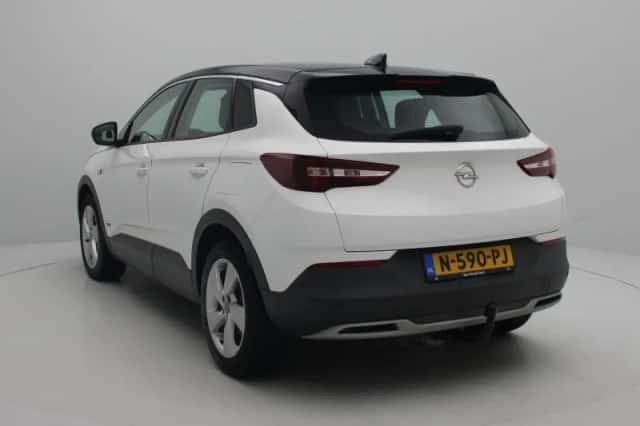 Opel Grandland (2021) thumbnail 2