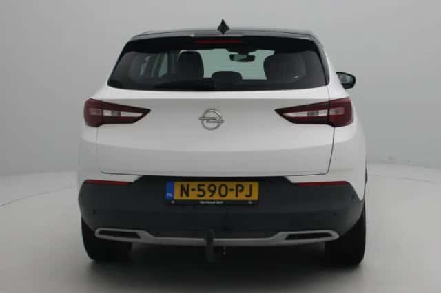 Opel Grandland (2021) thumbnail 5