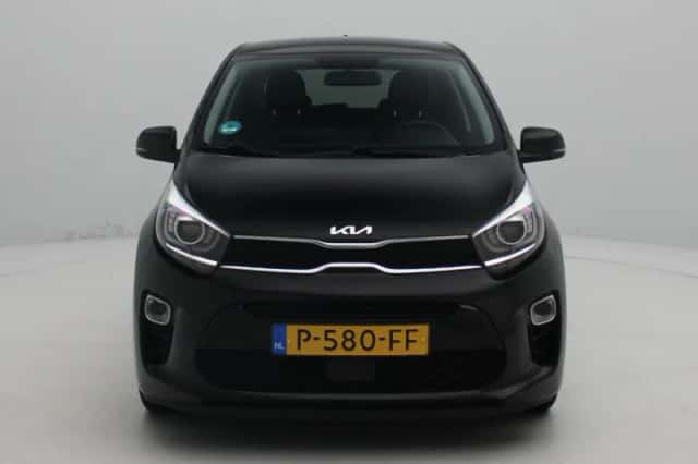 Kia Picanto (2022) thumbnail 4