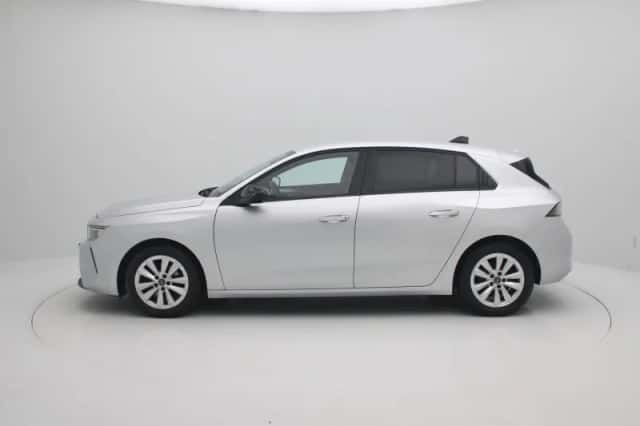 Opel Astra (2023) thumbnail 5