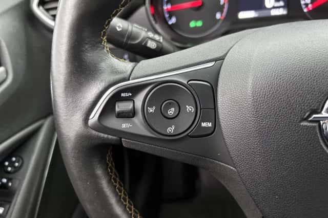 Opel Crossland (2017) thumbnail 6