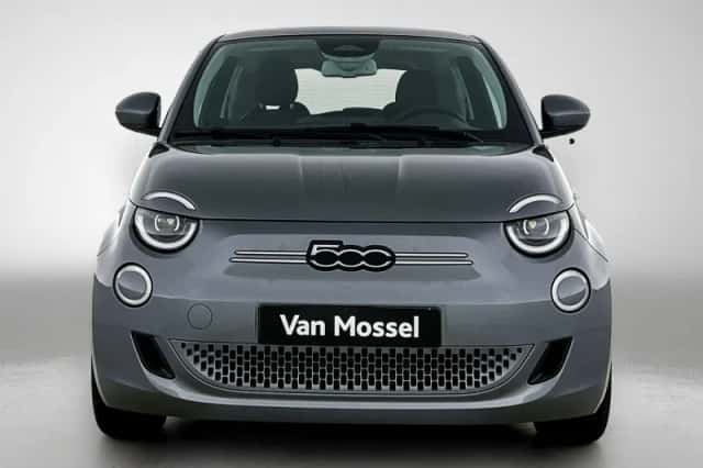 Fiat 500 (2022) thumbnail 5
