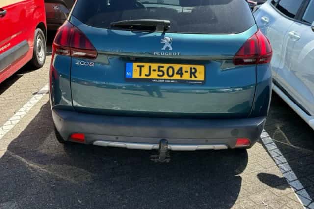Peugeot 2008 (2018) thumbnail 2