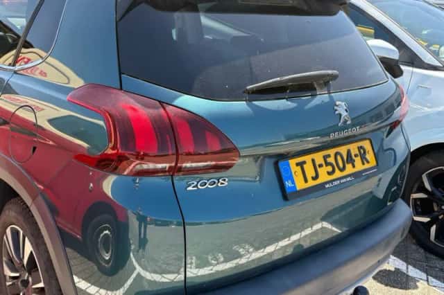 Peugeot 2008 (2018) thumbnail 5