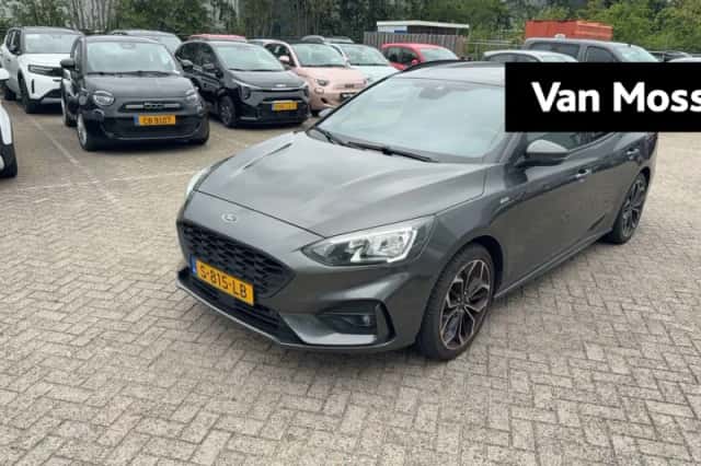 Ford Focus (2021) thumbnail 1