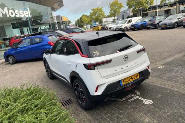 Opel Mokka (2024) thumbnail 2