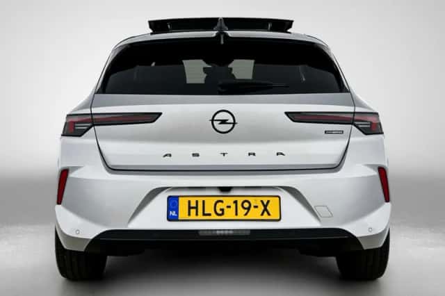 Opel Astra (2025) thumbnail 3