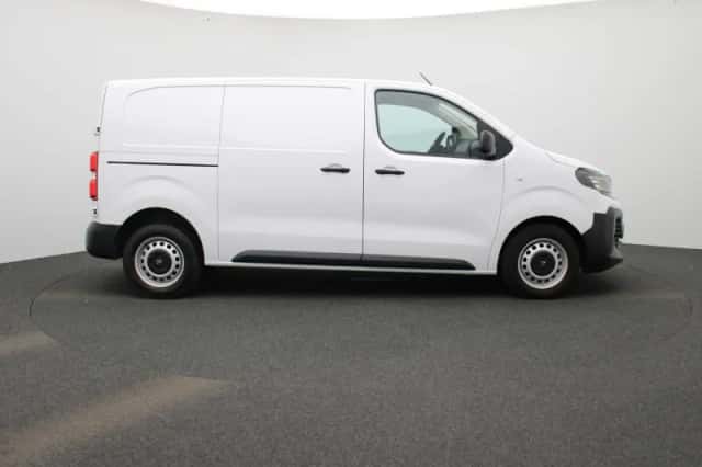 Opel Vivaro (2024) thumbnail 6