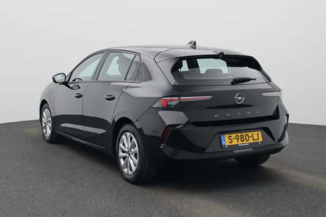 Opel Astra (2023) thumbnail 2