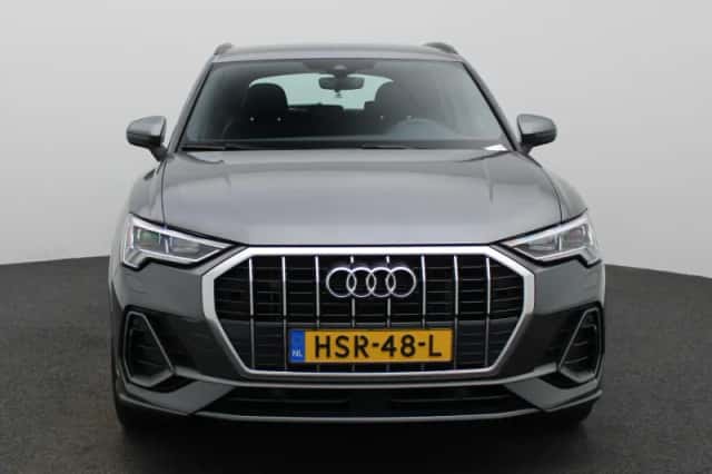 Audi Q3 (2024) thumbnail 3
