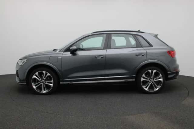 Audi Q3 (2024) thumbnail 4