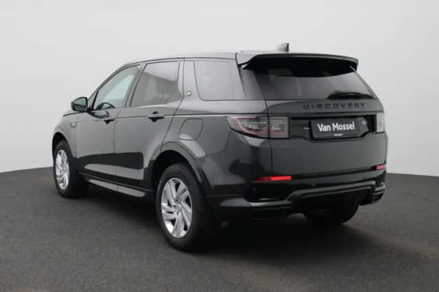Land Rover Discovery Sport (2023) thumbnail 2