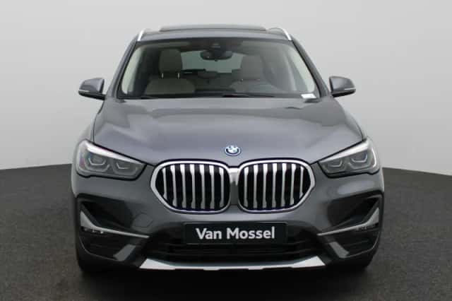 BMW X1 (2022) thumbnail 3