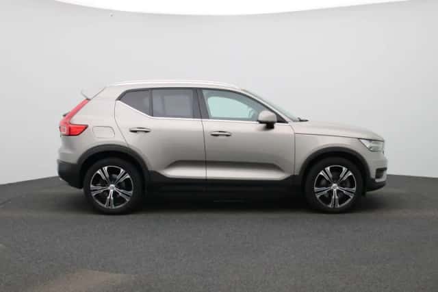 Volvo XC40 (2022) thumbnail 6