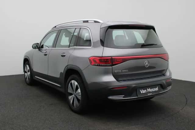 Mercedes-Benz EQB (2024) thumbnail 2