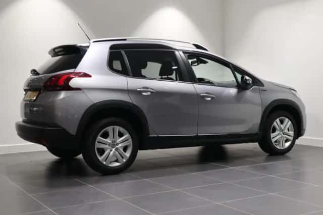 Peugeot 2008 (2019) thumbnail 6