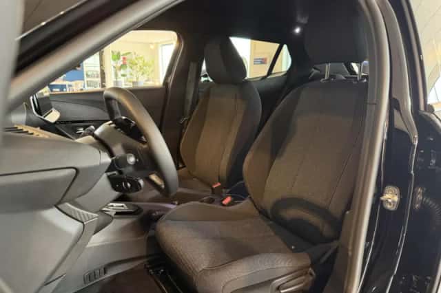 Peugeot 2008 (0) thumbnail 2