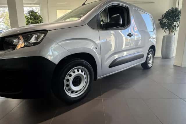 Peugeot Partner (2019) thumbnail 4