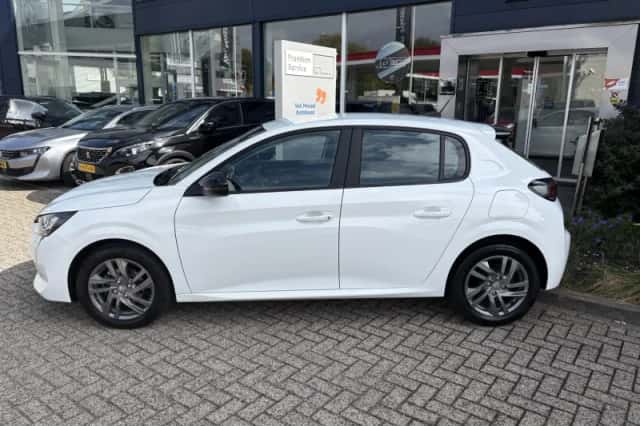 Peugeot 208 (2022) thumbnail 4